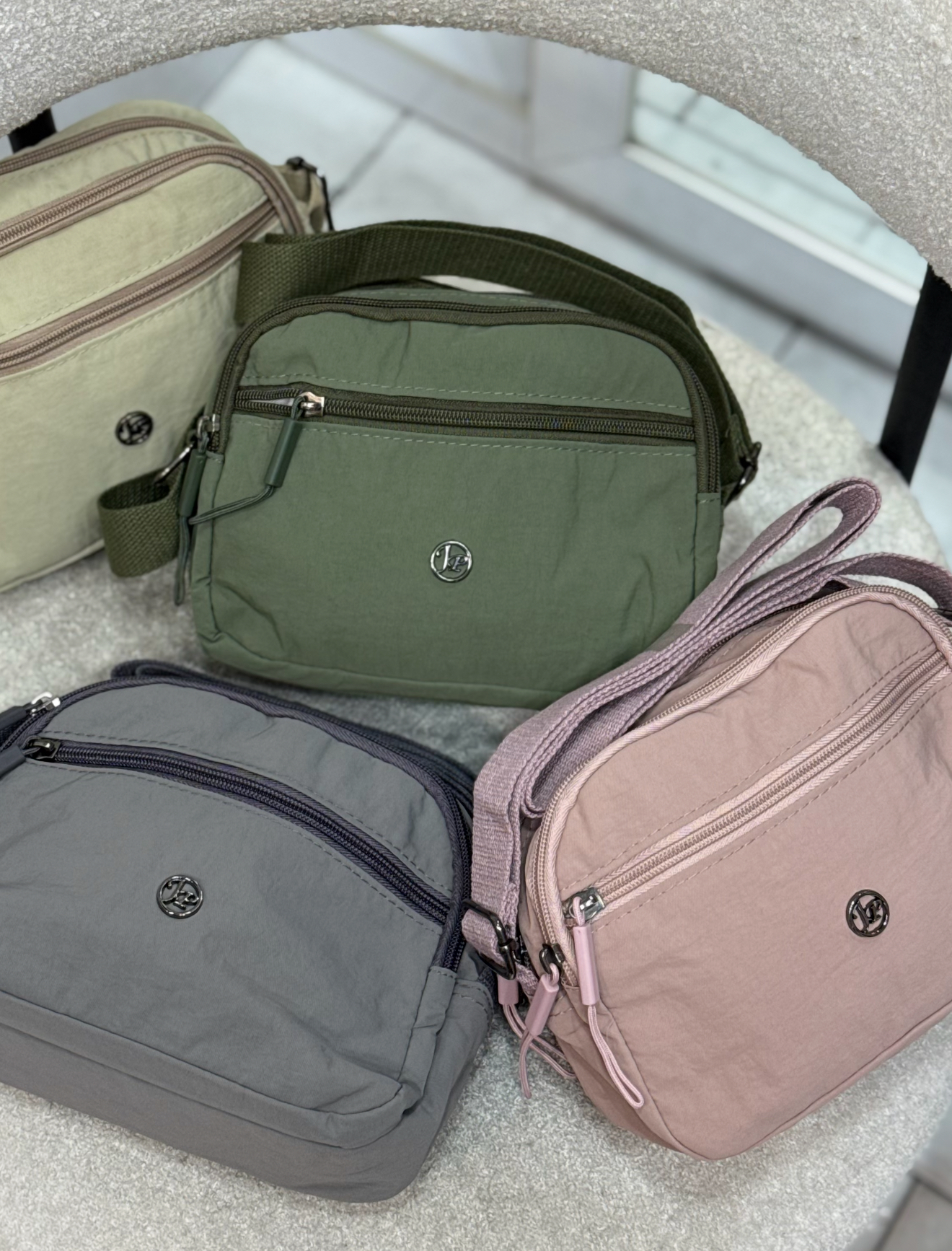 IMG_5408 کیف دیبا ۱۵۱۳۲ - Image 1