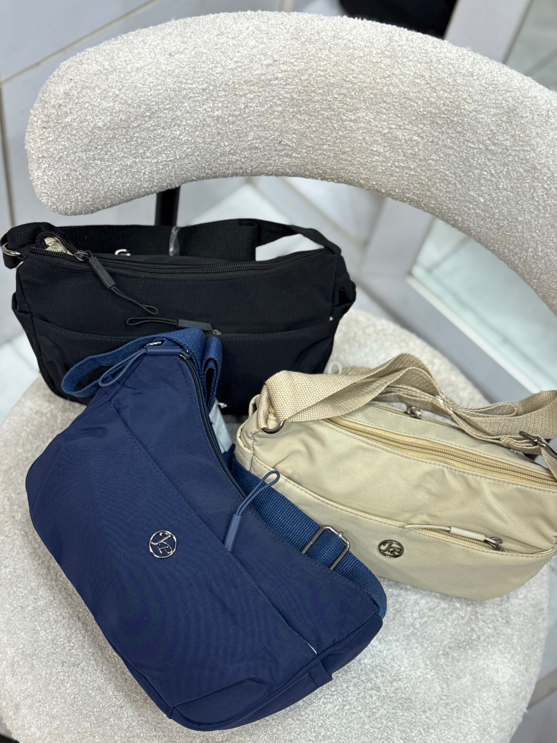 IMG_5410 کیف دوشی پرسا ۱۵۱۳۱ - Image 1